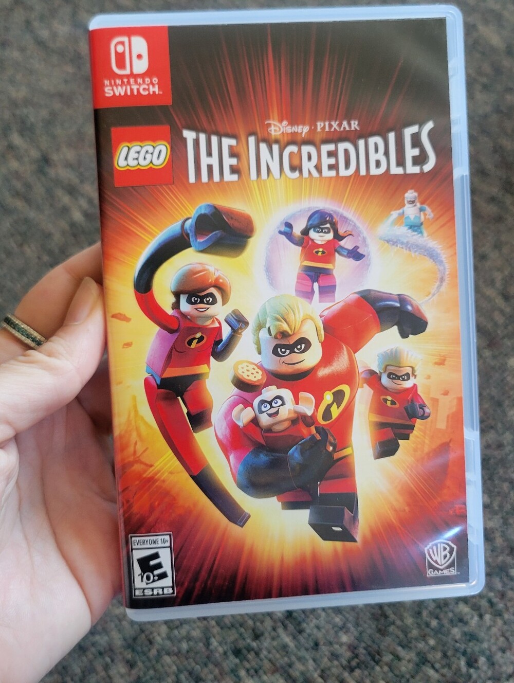 LEGO The Incredibles Nintendo Switch - Red and Orange Cover